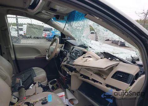 2012 Toyota Sienna Xle 7 Passenger из США, поврежденный, VIN 5TDDK3DC8CS044847